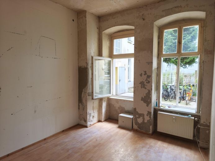 Charmante 2 Zimmer-Wohnung in unmittelbarer Nähe zum Tempelhofer Feld in Neukölln – Schlafzimmer