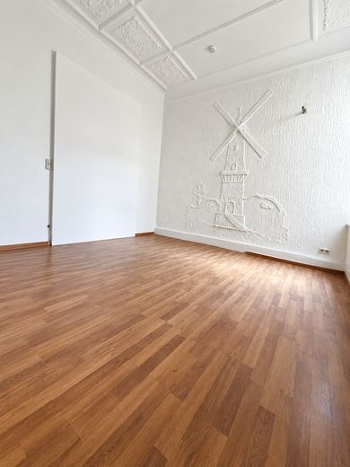 6-kamerappartement met balkon – geschikt voor een gedeeld appartement! -Oudbouw met charme op toplocatie! – Foto 7