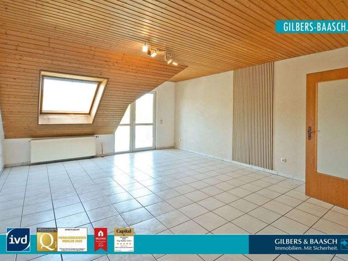 Trier Olewig: Stilvolle 3- Zimmer Küche Bad Wohnung, Abstellraum, Stellplatz, frei ab sofort – Foto 1