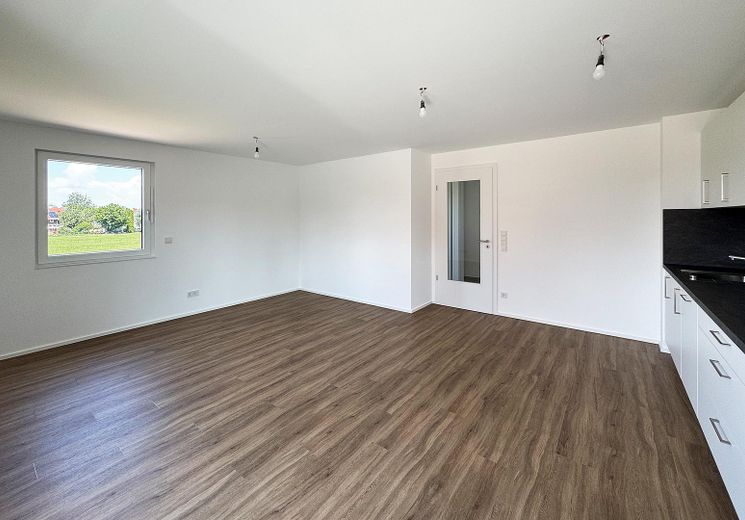 Erstbezug: Moderne 3-Zimmer-Wohnung mit Westbalkon in Anzing - WE03 – Wohnzimmer