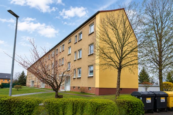 Geliştirme potansiyeline ve park yerine sahip büyüleyici 3 odalı daire