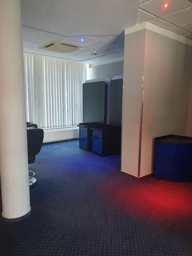 Opvolger voor winkelruimte in Ellerbek gezocht – Foto 18