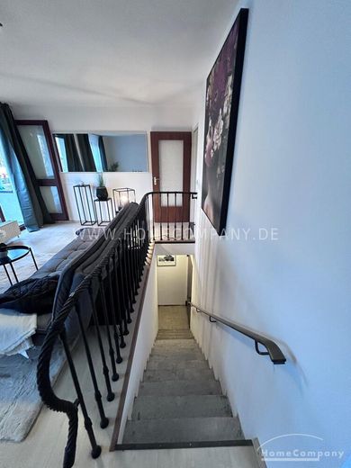 Voll möblierte 2,5-Zimmer-Wohnung in Allach – 892ebcdfcd7163e4316a6eeb54e47f3b6e2430bb.jpg