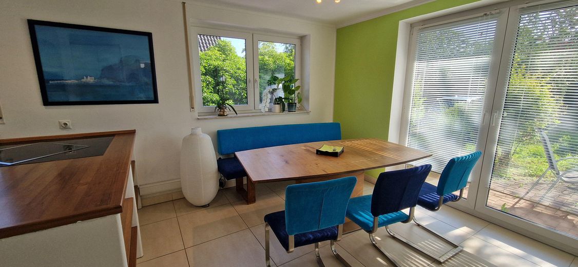 EFH / großer Hausteil mit EBK, Kamin, 2 Terrassen und traumhaftem Garten in direkter Seenähe 🌊 – Esszimmer