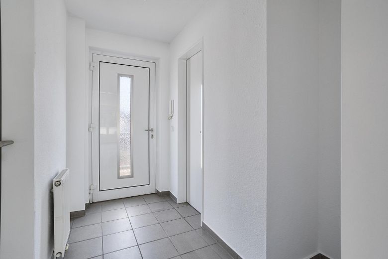 Bj. 2008 | Energieklasse B | Modernes RH mit Dachterrasse in Essen – Eingangsbereich