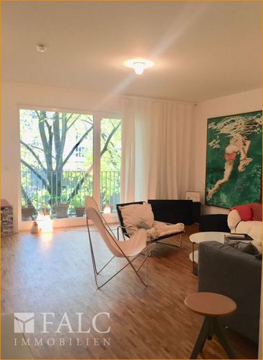 Wohnzimmer rechts