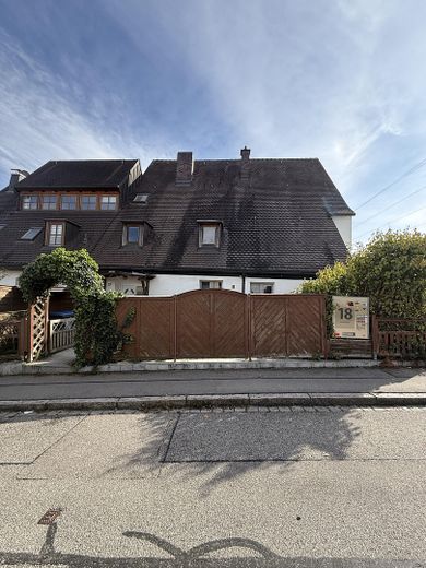 Charmantes 3‑Familienhaus mit Potenzial in bester Wasserburger Lage -Familien und Investoren! – Foto 32
