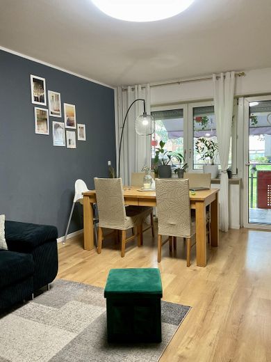 Wohn-/Esszimmer 1.2