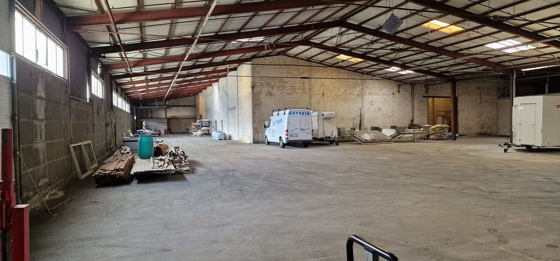 Halle B 2800 qm Innen 8