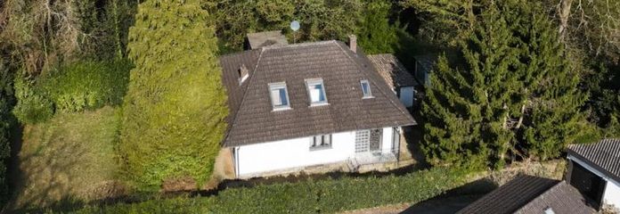 Abrissbirne trifft Paradies - großzügiges Baugrundstück am Waldrand von Köln-Brück