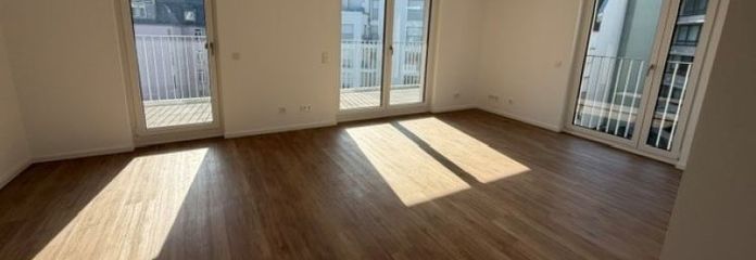 10534 -Helle 3 Zimmer-Wohnung mit Aussicht in die begrünte Innenhof Oase