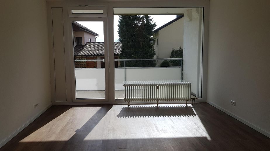3-Zimmerwohnung am Bodensee mit Küche, Balkonen und Schwimmbad – Zimmer 2