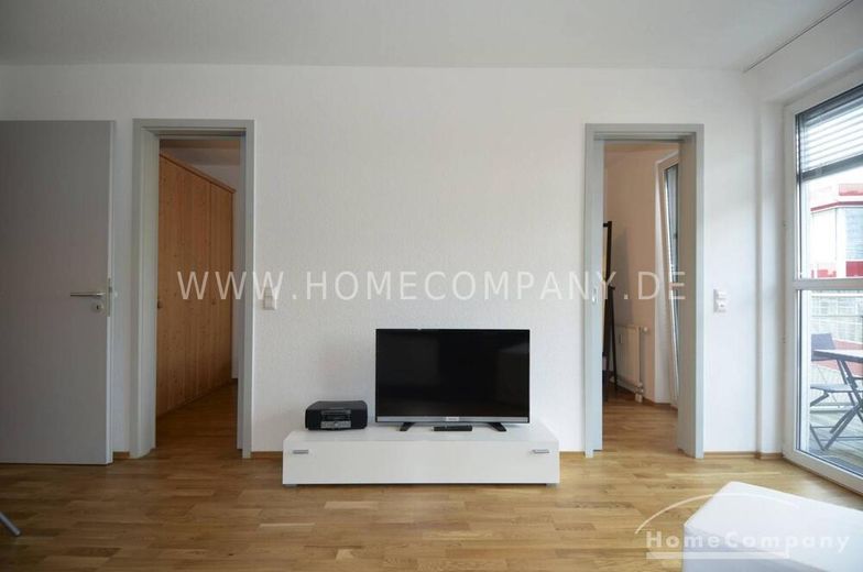 Renovierte, möblierte Zwei-Zimmer-Wohnung, Berlin Mitte mit PKW-Stellplatz – feb8c884aa49ba434c7c00cd1326717ec9a3a611.jpg