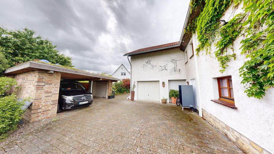 Carport, Garage, Wärmepumpe
