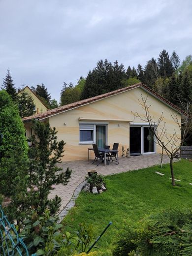 Haus/Bungalow mit Einliegerwohnung – الصورة 2