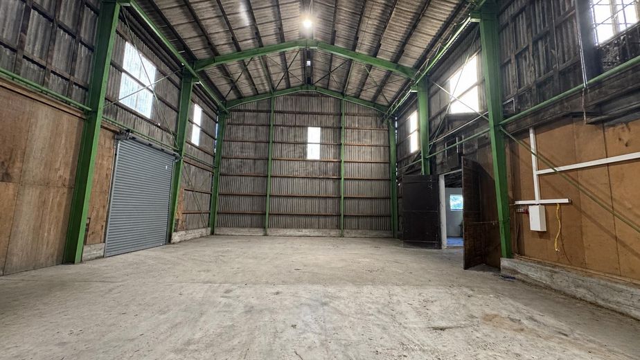 Ca. 683 m² Lagerhallen mit ca. 1700 m² Freifläche – teilbar – von privat – Photo 4