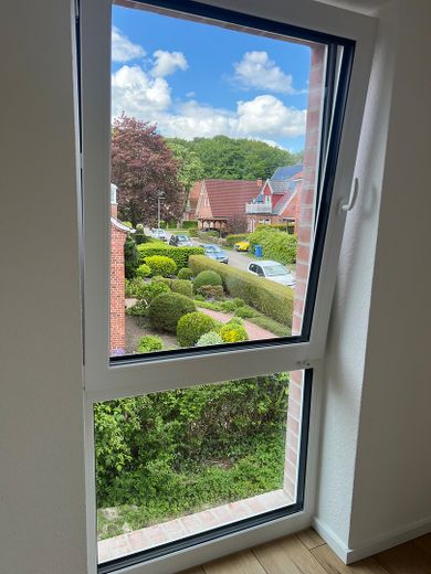 Erstbezug 3-Zimmer-Wohnung an der Stiftsmühle in Aurich – Blick aus dem kleineren Zimmer