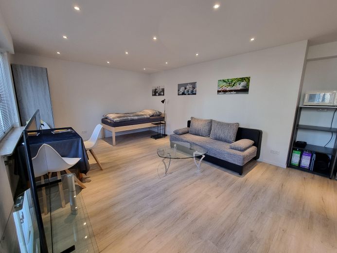 Alternativmöblierung mit Couch