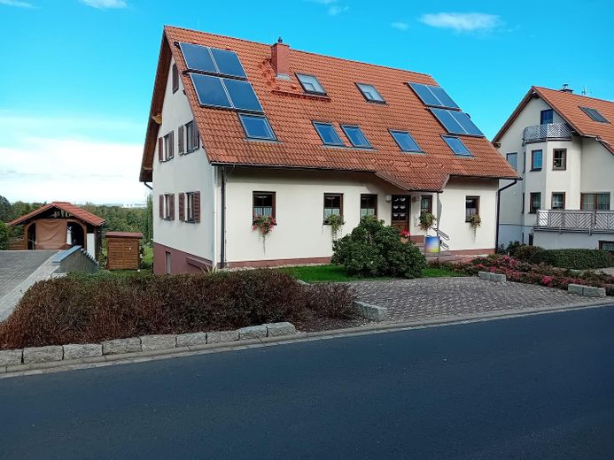 Straßenansicht