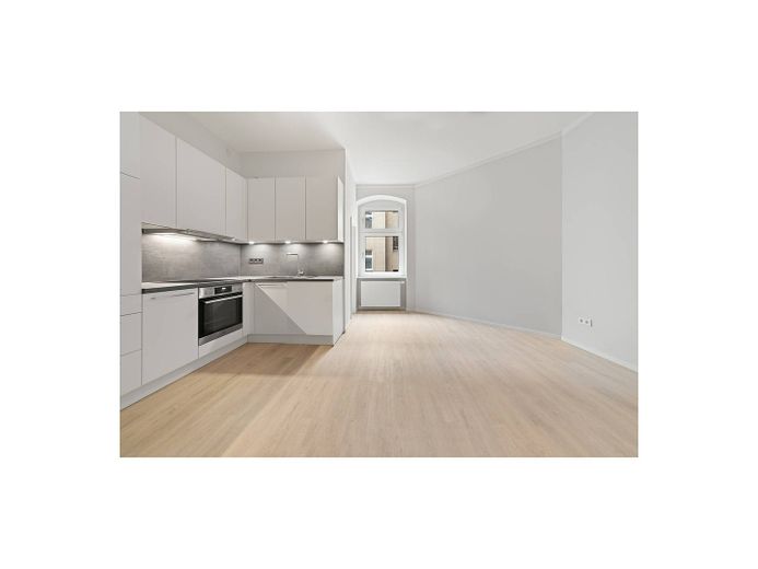 ++Le charme de l'ancien qui séduit : appartement soigné de 2 pièces avec salle de bains baignée de lumière naturelle & cuisine équipée++ – Ansicht II: Wohn und Essberei…