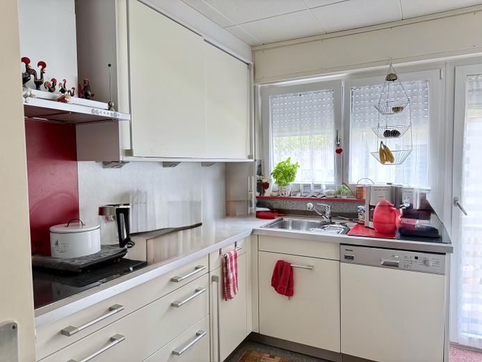 Zweifamilienhaus in exklusiver Waldrandlage – Küche EG