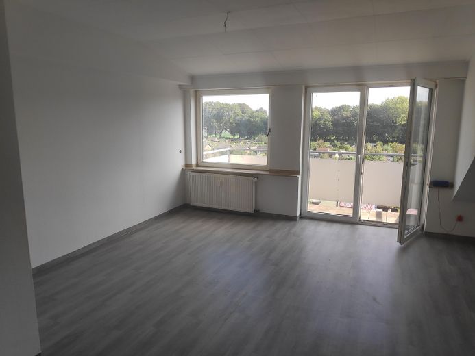 Helle 3-Zimmer-Wohnung mit Balkon und weitem Grünblick in Duisburg-Meiderich – Wohnen