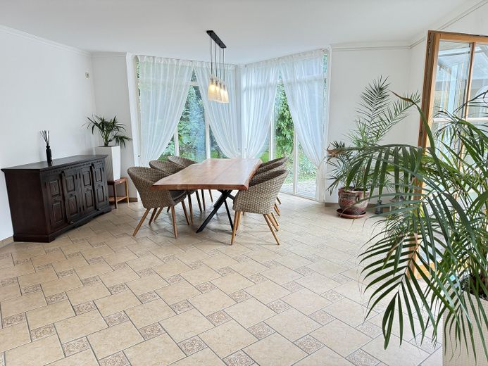 Wunderschönes Haus mit Pool und Sauna (teilmöbeliert) – Foto 14