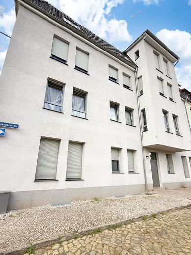 LUSSO vicino all’Elba: esclusivo appartamento di 2 locali con balcone e riscaldamento a pavimento *standard di nuova costruzione* – Außenansicht