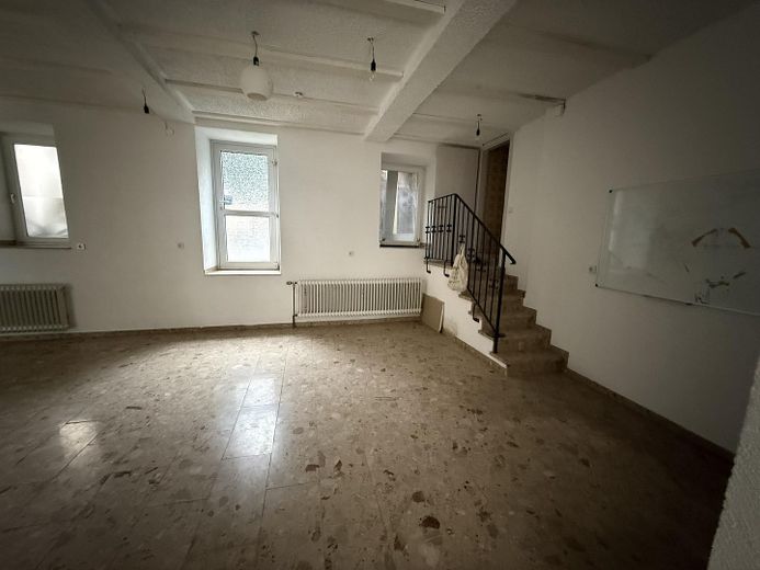 Kiralanacak ticari alan | yaklaşık 85 m² | mağaza  Mağaza + Depo + Ofis – Fotoğraf 6