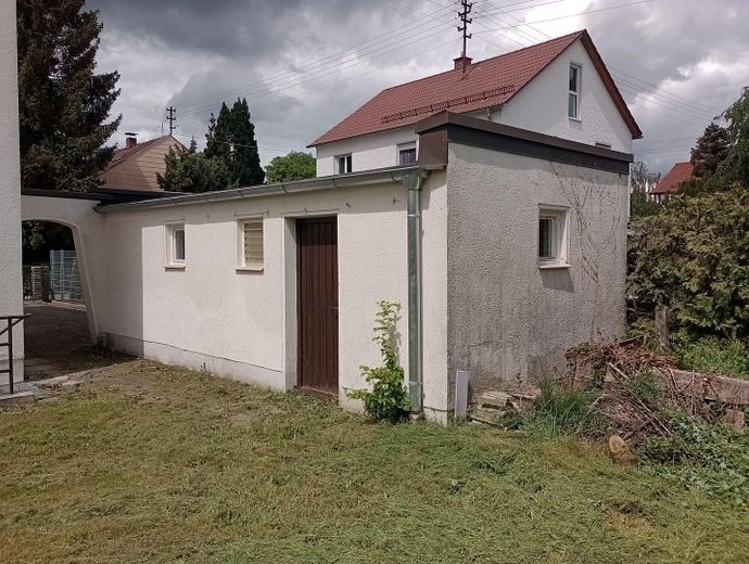 Geräteraum hinter Garage
