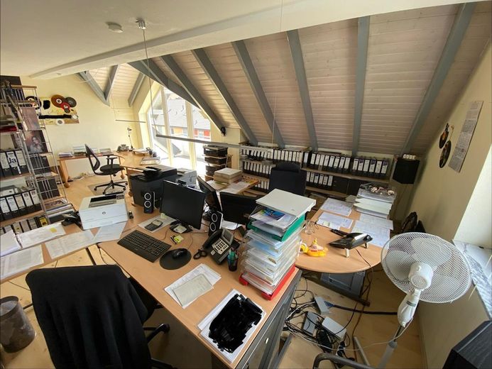 Modern office space with flexible usage options in Mainhausen – Großbüro