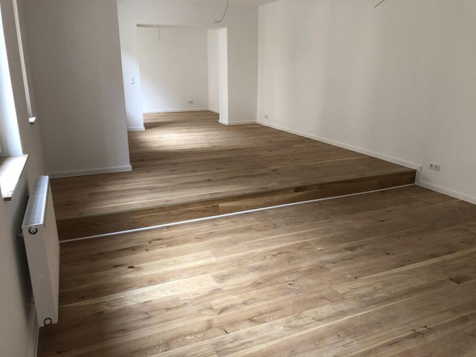 Stilvoll kernsaniertes Altbau-Loft – Foto 1