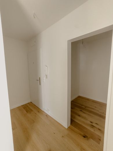 Sofortiger Erstbezug nach Renovierung | Im Herzen von Schwachhausen | Balkon | provisionsfrei – Flur