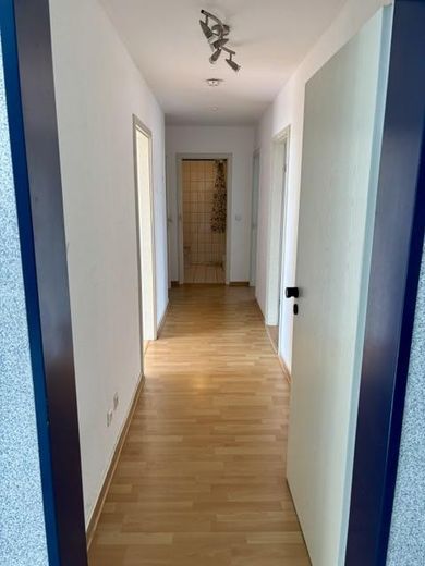 Traumhaft sanierte 3-Zimmer-Wohnung in Rethen (89 m² | Erstbezug | Einbauküche & Stellplatz) – Flur