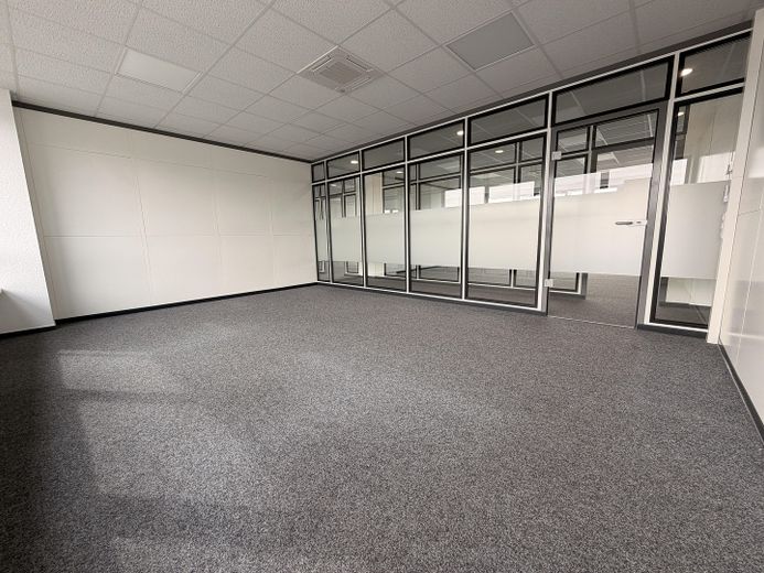 Provisionsfrei: Moderne Büros ab 20 m² in Braak (Gewerbehebesatz 330 %) – top ausgestattet – Foto 2