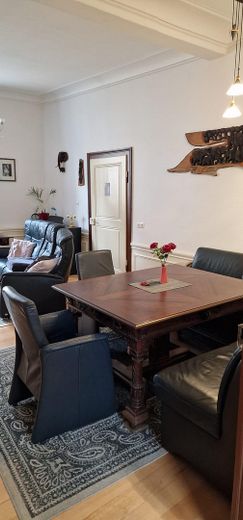 Wohnzimmer ausziehbarer Tisch