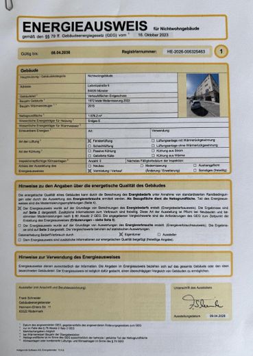Inwestycja przy Rathausplatz: Duży budynek mieszkalno-usługowy w najlepszej lokalizacji — BEZ PROWIZJI – E-Ausweis für Nichtwohngebäude