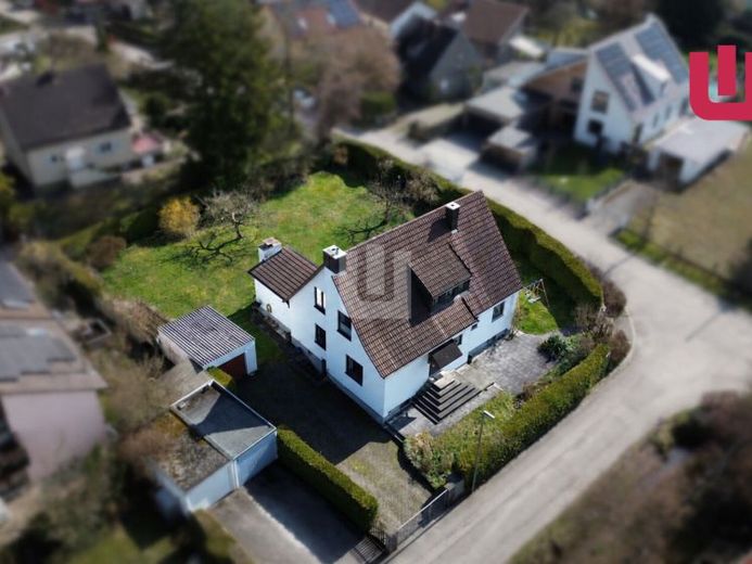 WINDISCH – Przestronna działka o powierzchni 1.037 m² pod duży bliźniak w TOP-owej lokalizacji Gröbenzell – Zdjęcie 1