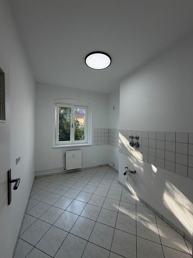 Frisch sanierte, bezugsfreie 3-Zimmer-Wohnung mit Eichenparkett in ruhiger Lage Prenzlauer Berg – Küche