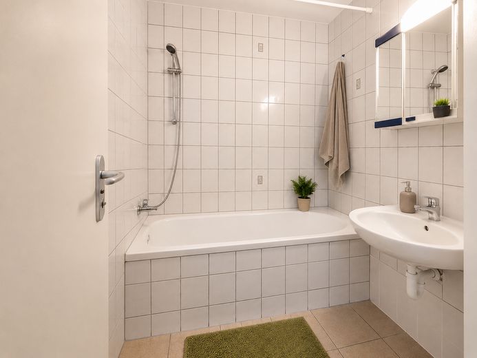 Attraktive Kapitalanlage mit hoher Rendite mit Stellplatz,EBK und Keller – Badezimmer