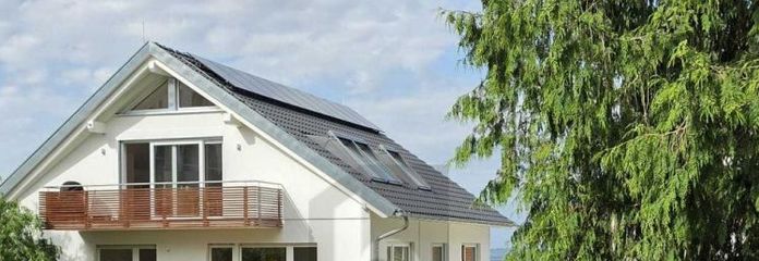 ERSTBEZUG: HELL, MODERN & MIT BALKON