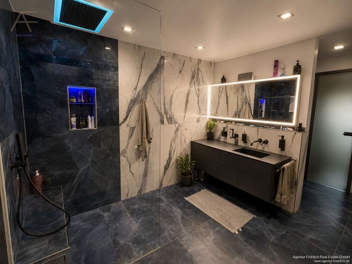 Moderne Stadtvilla mit Smart-Home-Komfort und Spa-Charakter an der Alten Veste in Zirndorf – Bild 19