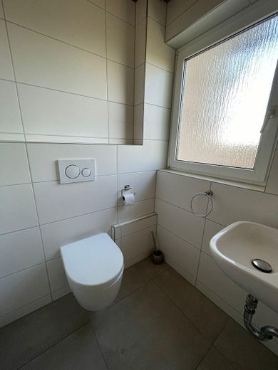 Familienfreundliches Reihenhaus mit schönem Garten – Gäste-WC