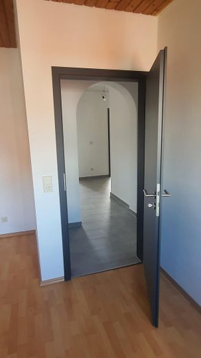 Arbeitszimmer zu Flur