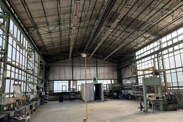 Kamenz - 2 capannoni per deposito/logistica + uffici in affitto