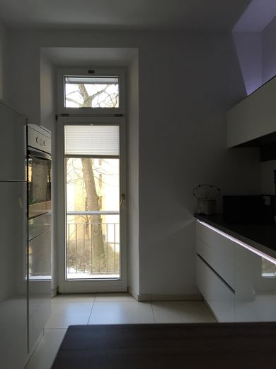 2-ZKB Luxus Altbau Designerküche |Designerbad |teilw. Fußbodenheizung | Balkon | Lift | Stellplatz – Küche