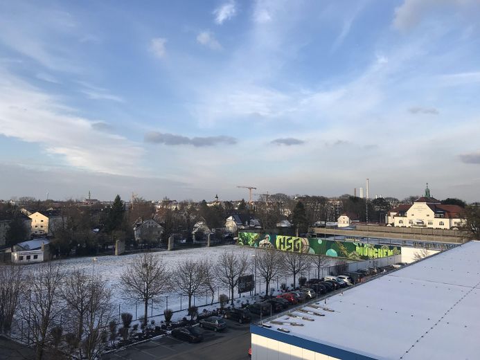 Einzelbüro erweiterbar bis ganze Etage Toplage-Sendling – Glasfaser – Aufzug – Parkplätze – Umgebung