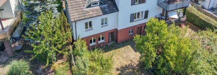 Immeuble résidentiel de trois logements à vendre dans un quartier calme, proche de la ville !