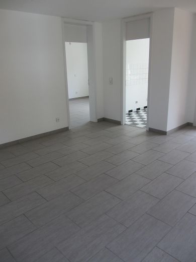 Alfter/Bonn * Barrierearme Komfortwohnung* Aufzug * EBK * S/W Loggia*Stellplatz* Hausmeisterservice* – während Renovierung 7/2022