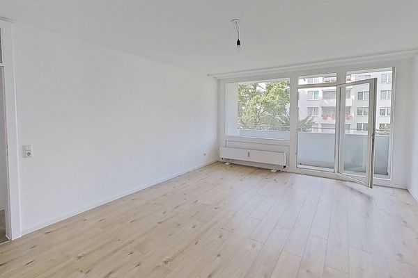 Hell und geräumig: 3-Zimmer-Wohnung. mit Balkon und Wannenbad in fußläufiger Nähe zur Innenstadt